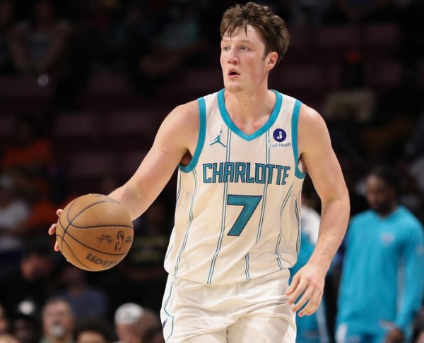 NBA新秀榜：克尼佩尔升至第一，埃奇库姆跌至第四