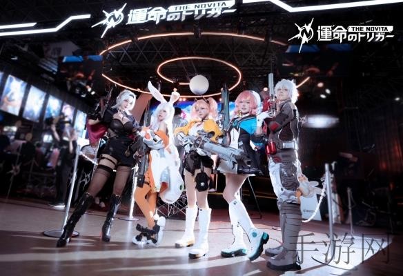 男 男 Gay的网站,网络彩虹桥：男同性恋者的新天地，快乐社交与情感支持的乐园