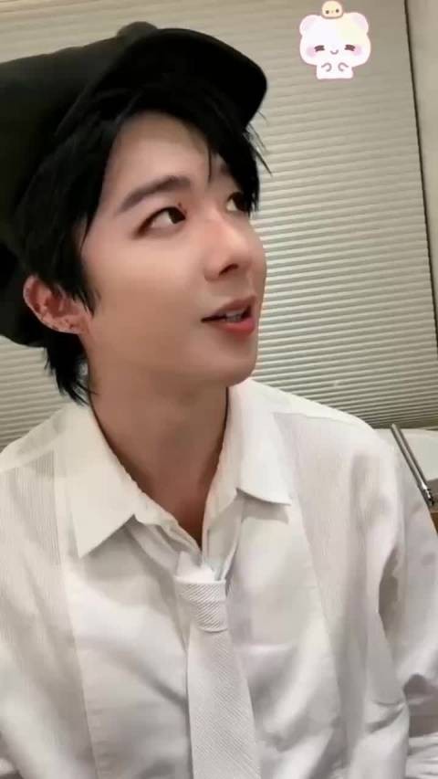 吐槽宁哥多穿米奇的衣服…… 刘宇宁刘宇宁粉丝人美心善