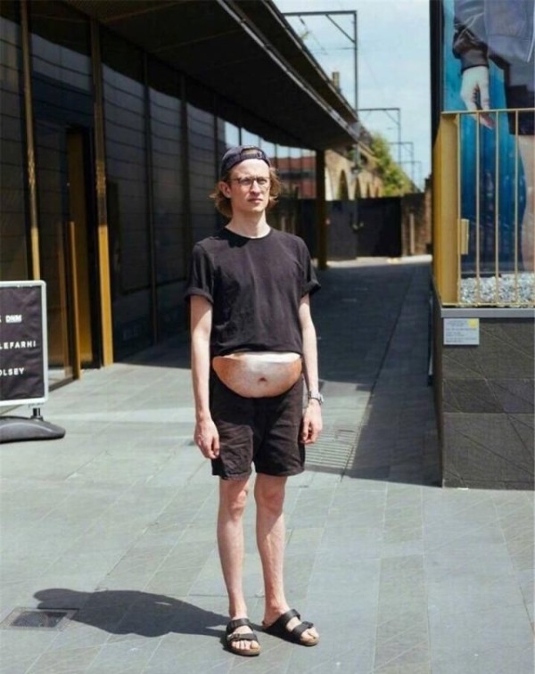 时尚圈的迷惑行为大赏:轮滑高跟鞋、电路板耳环,时髦还是另类