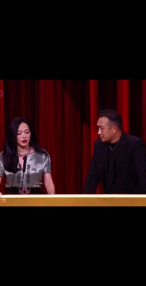 这个姚晨好敢说 不要得罪剪辑师吧,要不你一刀我一刀咱俩以后没机会上金鸡了