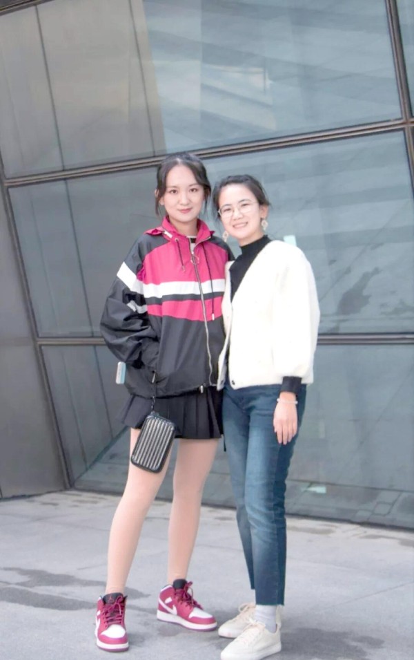 济南街头造型指南：轻松驾驭季节变换的秘诀