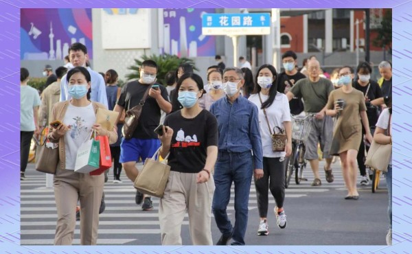 季节变换下的穿衣指南：从洋葱穿搭法到三明治风格