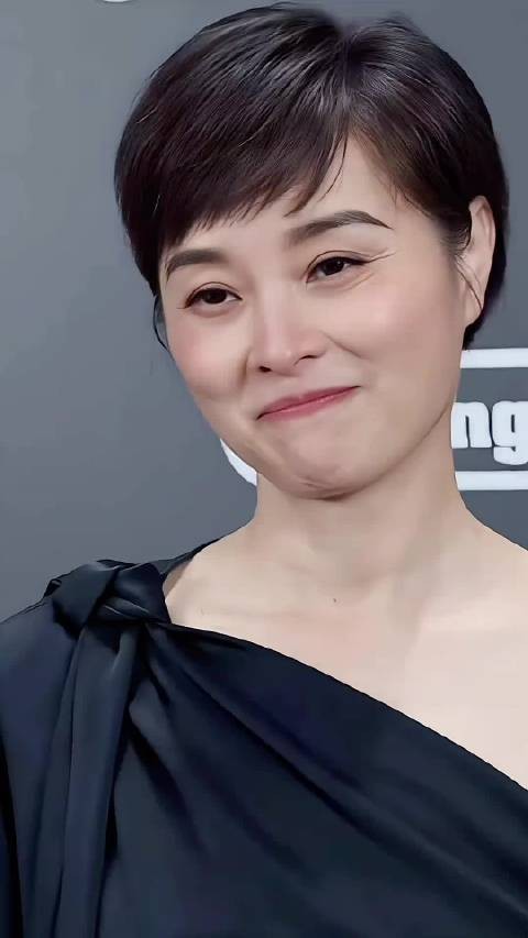 吴越 年纪越大越有魅力