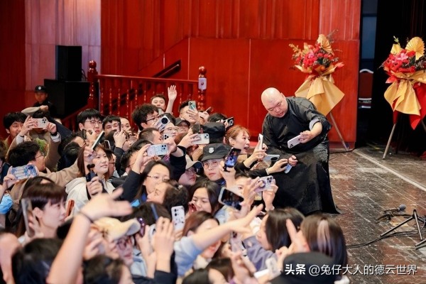 德云社贵阳专场圆满成功，演员凌晨发文，时隔六年，故地重游