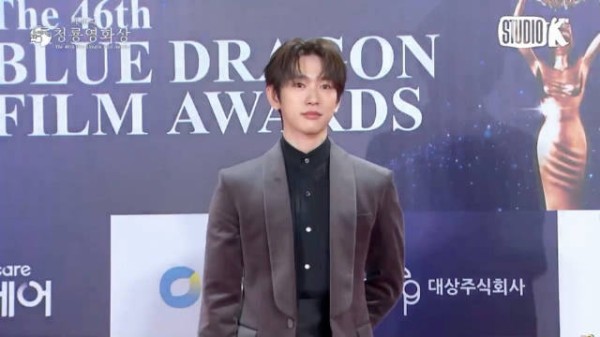 朴珍荣｜红毯 太帅了吧荣荣！