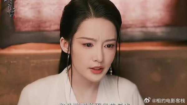 薛紫夜下意识收手，认出瞳是失散的弟弟