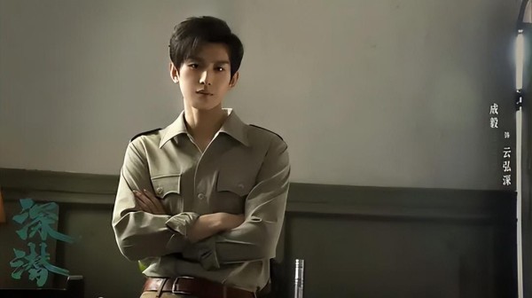 《深潜》口碑爆了，网友给出清一色5星好评，来看看理由有哪些？