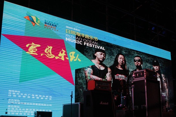 伟大朋友合作新歌解析：哪些音乐无法用表格呈现？揭秘创作真相