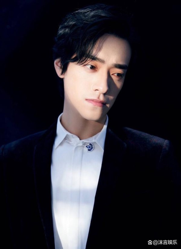 光鲜背后的复杂：娱乐圈五大热点事件深度解析