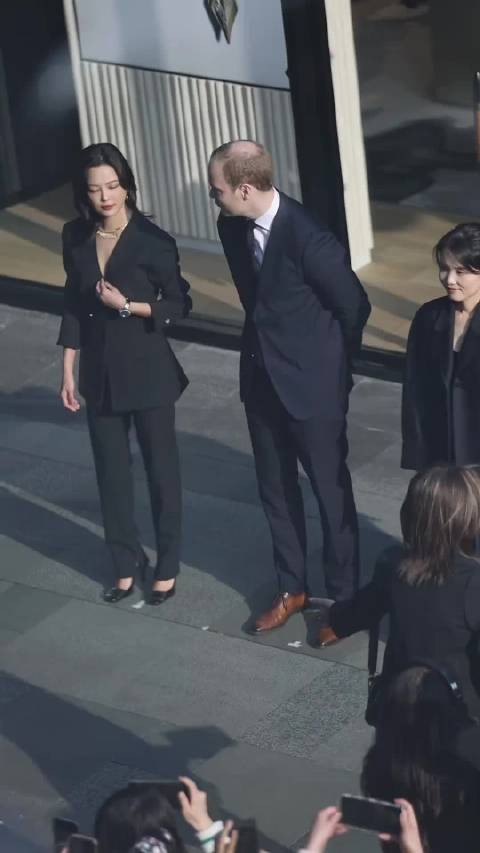 女神辛芷蕾空降成都，本人比视频漂亮多了~辛芷蕾~~路人视角~~美女