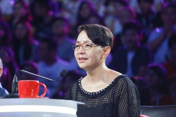 娱乐圈最具争议的8大明星，薛之谦第二，郑爽第四