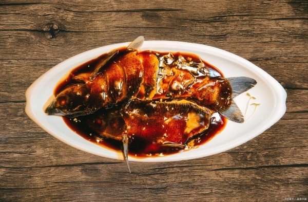 舌尖上的浙江：浙江十大特色美食，一口领略江南韵味