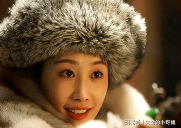 女主扑街女配爆火，才播3天全网800万人围观，37岁李纯打脸资源咖