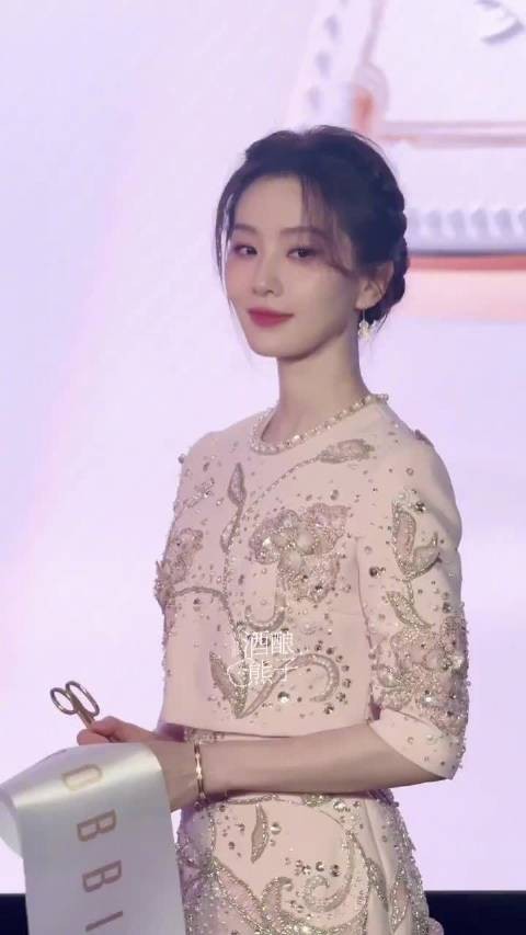 看得出刘诗诗是仙女！这一套好温婉啊