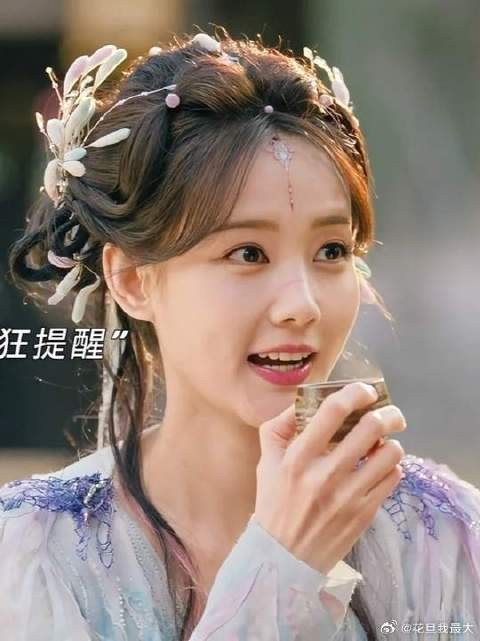 富贵清瞳开启桃花坞副本 一路全是笑料