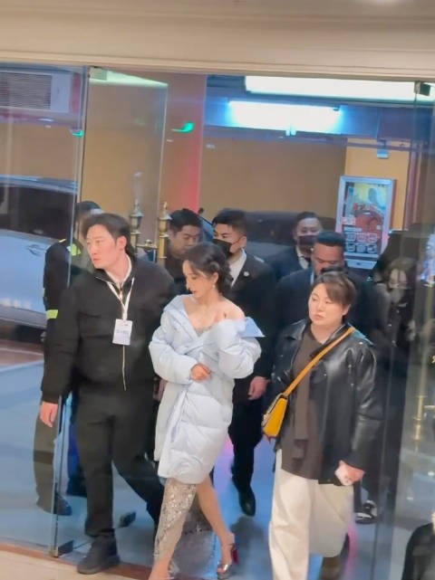 今天的杨幂！美绝了！