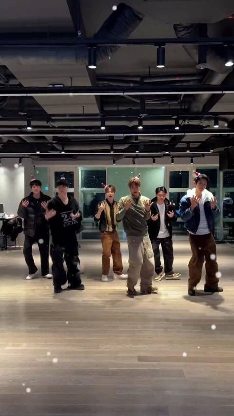 EXO六成员今日合体带来新挑战