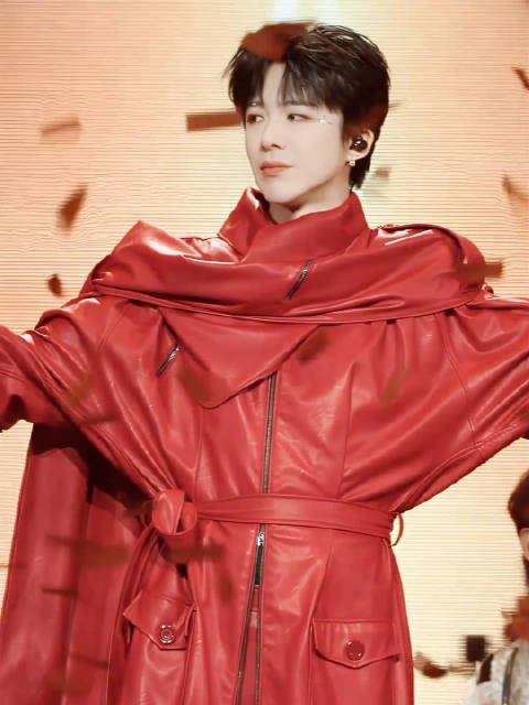 刘宇宁宣布2025巡演计划，承诺60岁继续开演唱会