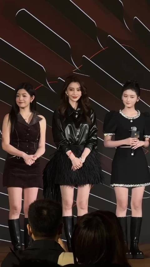 陈妍希陈晓2016年结婚育子后离婚,曾共同参与公益