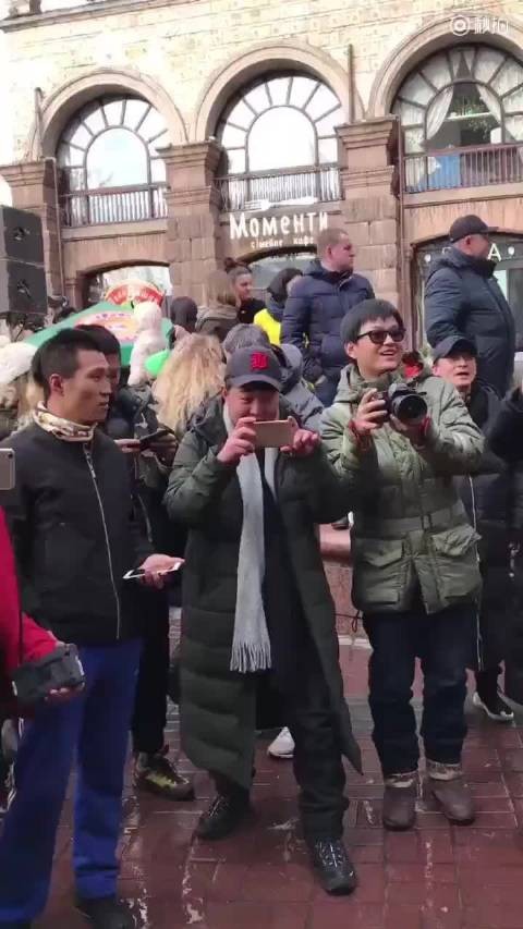 张艺兴新歌开天在俄罗斯受热捧,海外人气高涨