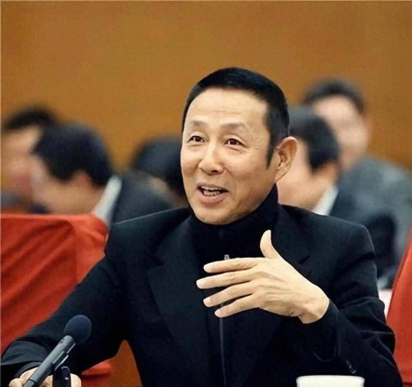 低调到被疑无女，陈道明女儿成非遗越剧传承人，清流之家怎样炼成