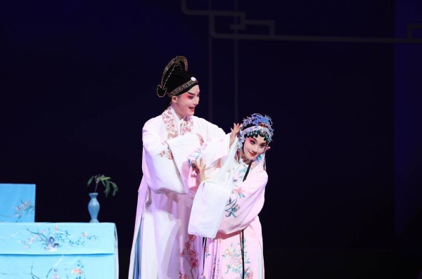 江浙合演《牡丹亭》,用青春戏曲擦亮昆曲金字招牌