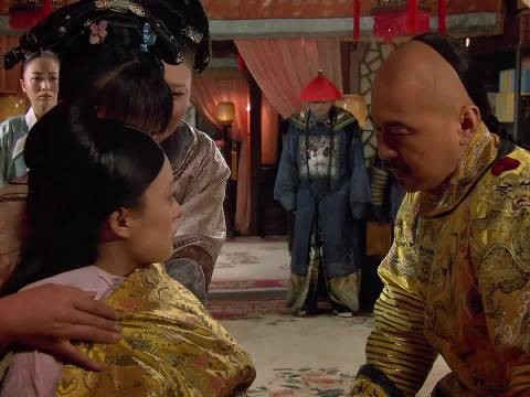 胖橘对甄嬛此时的感情是真的,她不再是纯元的替身