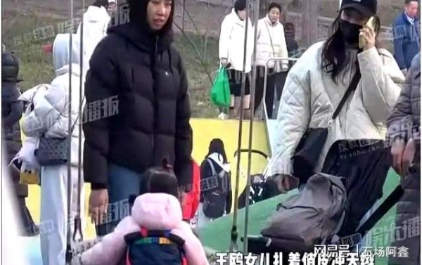 43岁王鸥没想到,低调生下的2岁女儿,如今竟让自己“口碑暴增”