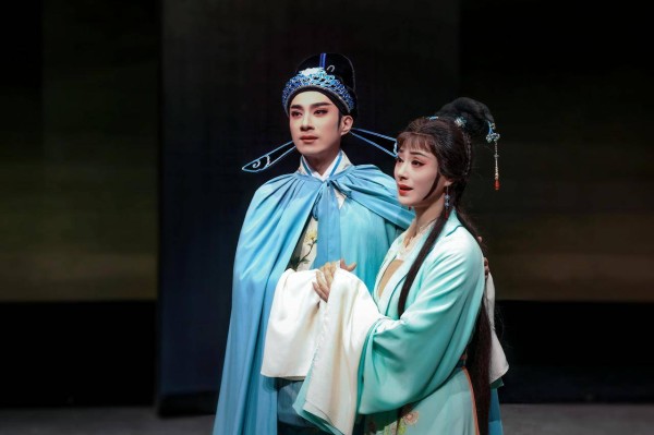 步步踏碎旧梦,句句剜心入骨——看浙江小百花越剧院(浙越团)《情探》