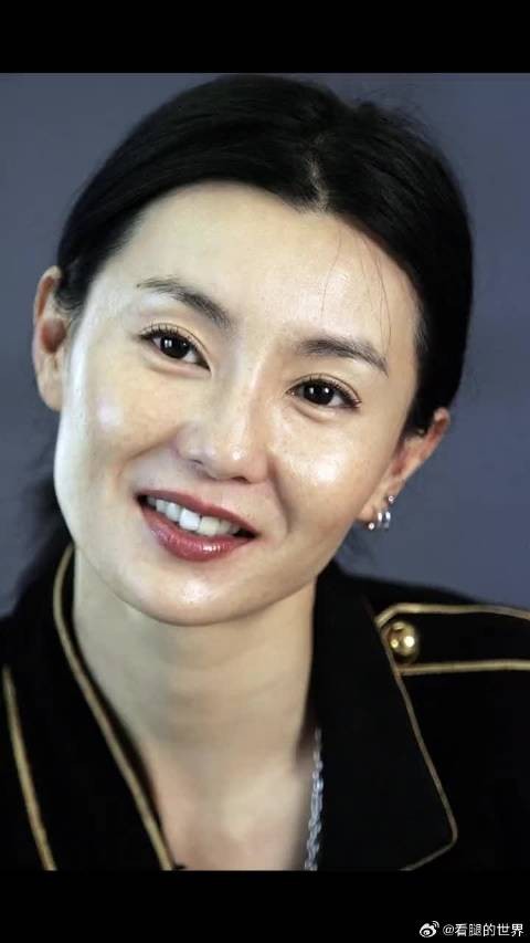 2005年张曼玉在纽约电影节生图,那年她 41岁