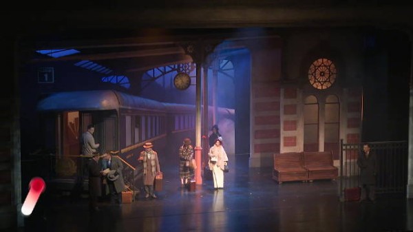 实景车厢亮相上海舞台,沉浸式演绎《东方快车谋杀案》