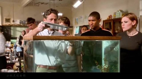 全校的老师，竟然没有一个是人类，猜猜谁才是隐藏其中的母体？