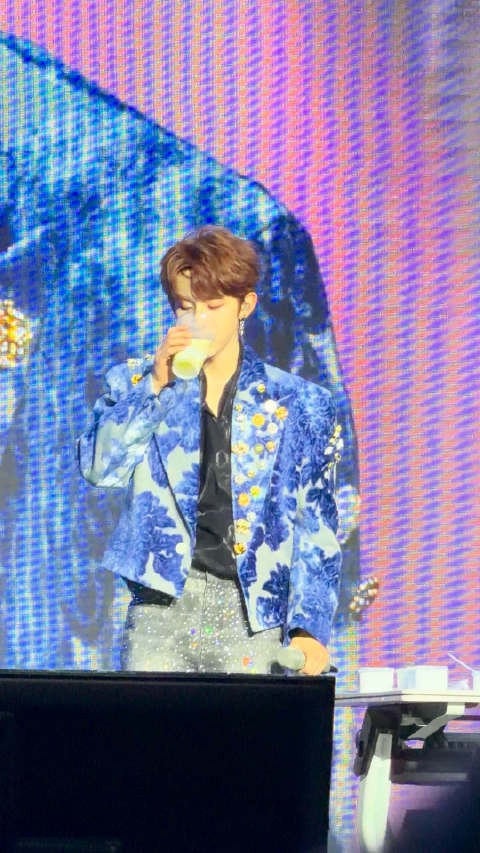 服了哈哈哈哈哈哈本来还庆幸没加豆汁，结果调出来的特调跟豆汁一个颜色