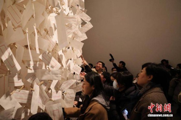 沉浸式数字光影场景“焕活”齐白石的艺术世界