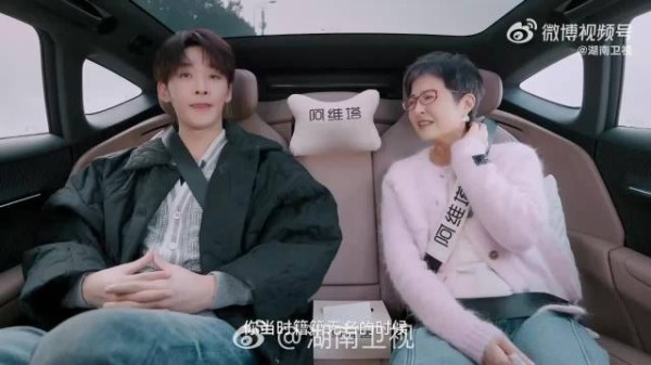 王赫野回忆签约契机，因公司近机场开启音乐路