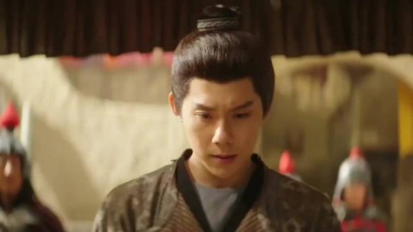 周奇《长安二十四计》演技获赞，剧情反转引热议