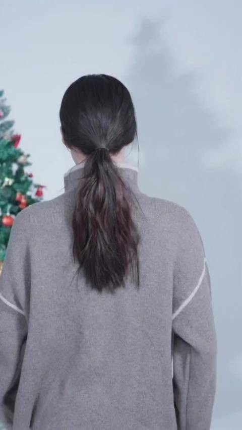 孩子们与乌尼大王今年三树同美