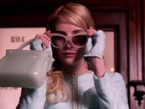 不知道拍摄的时候有多爽，她扮演的角色都好拽啊，以至于后面我好不习惯