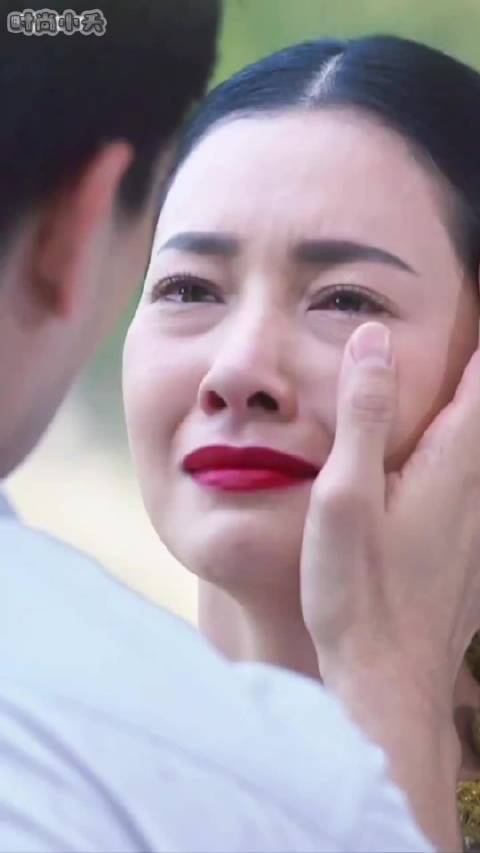 泰星Pong与Noon获封视帝视后，黄金搭档演绎《毒爱》