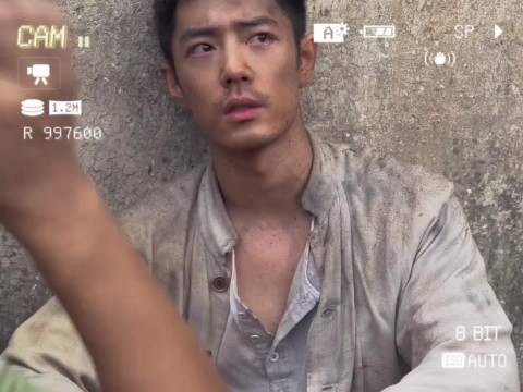 以凡躯血肉挺身而出,为守护所爱前仆后