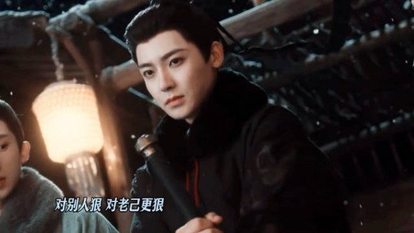 侯明昊回应陆江来威胁，反问刀上血擦了吗