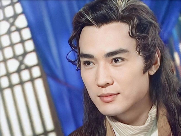 难怪铁传甲跟随李寻欢多年,却不了解其武功,你看他咋称呼李寻欢