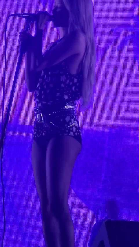 朴彩英Rose x 黑丝大长腿真的太火辣