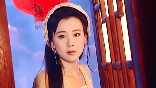 这世上除了焦恩俊，还真想象不到，还有谁能压住《小李飞刀》这群美女