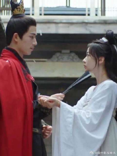 不愧是小狸猫，这演技直接惊呆众人