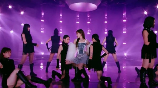 三年前的今天(230101)，金泰妍 - INVU @ SMTOWN