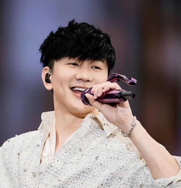 林俊杰“林距离”变“禁言局”!300元买嘴封?