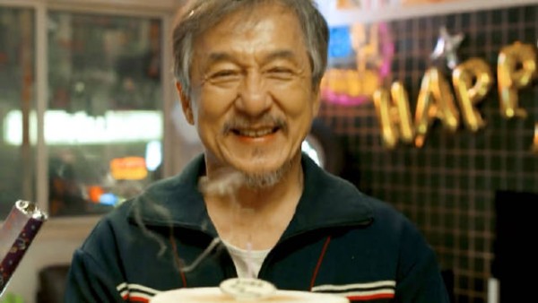 成龙新片演绎失智父亲，彭昱畅张佳宁组温暖家庭