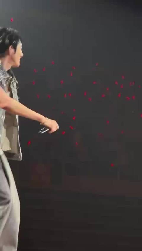 王力宏演唱会安可环节互动引尖叫